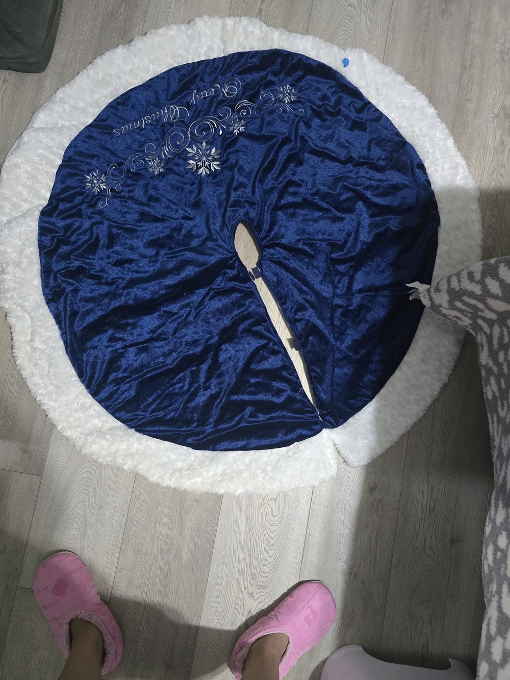 Plush Deep Blue Holiday Tree Skirt with Silver Snowflake Embroidery